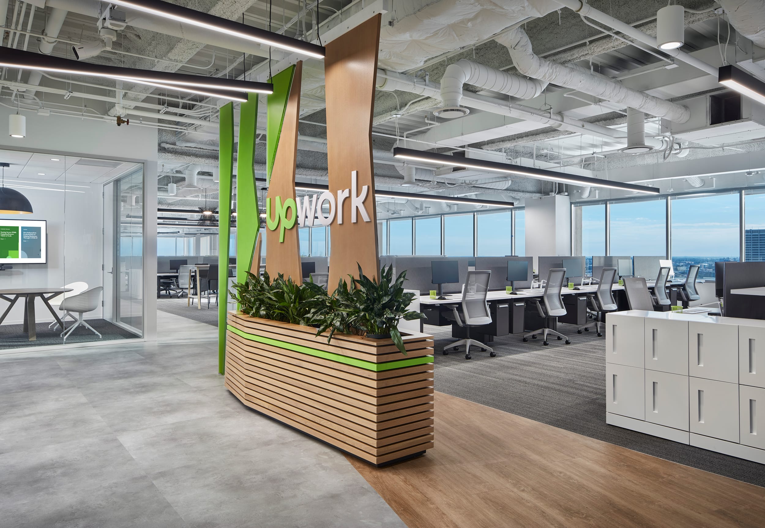 Skender Completes Interior Construction to Expand Upwork’s Chicago Office